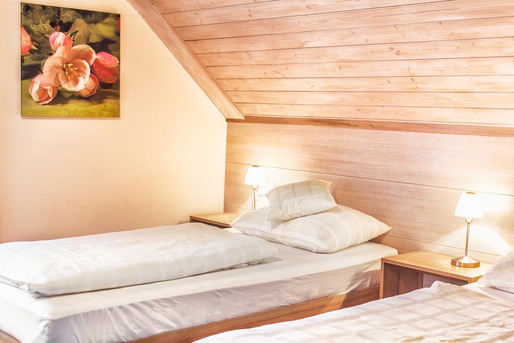 Kraners Alpenhof Bio Bed And Breakfast Pension Weissensee Buitenkant foto